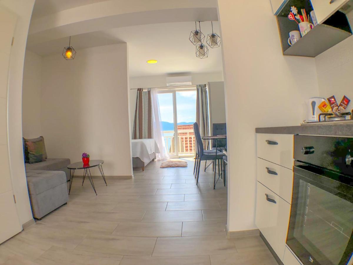 Apartmani Doris Gradac  Εξωτερικό φωτογραφία